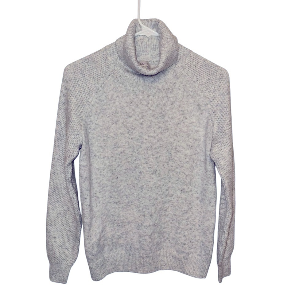 EUC LOFT Gray Turtleneck Sweater with Ribbed Detailing